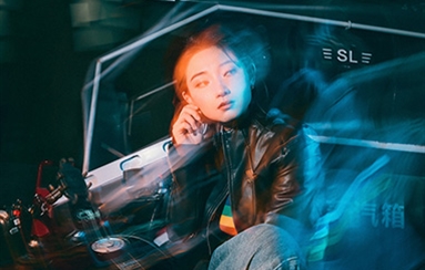坠入凌晨的霓虹迷梦
