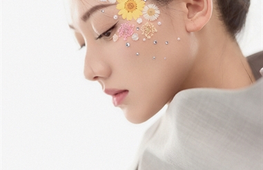花吻素肌