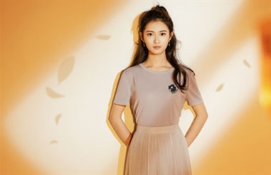 倚天之后，看时尚版“赵敏”陈钰琪