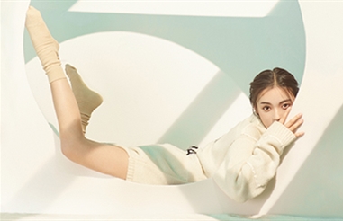 阳光小屋与女孩